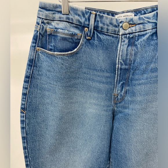 BNWT Mom Jeans, Good American Premium Denim - Picture 3 of 5